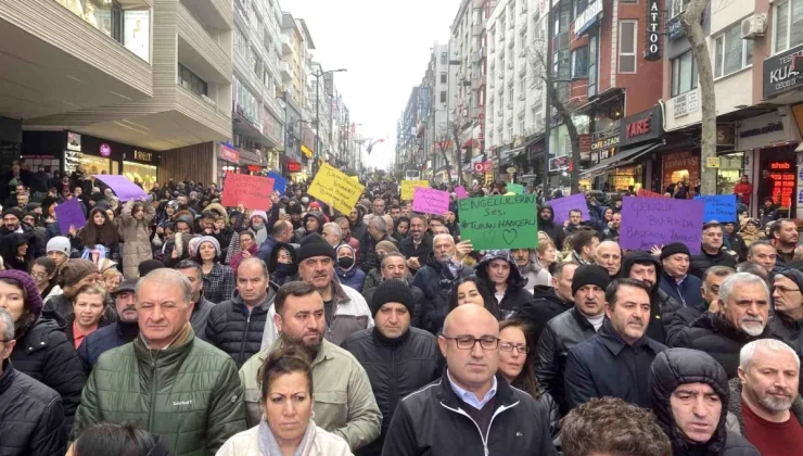 Avcılar Belediye Başkanı Turan Hançerli CHP’den Aday Gösterilmemesine Tepki Gösterdi