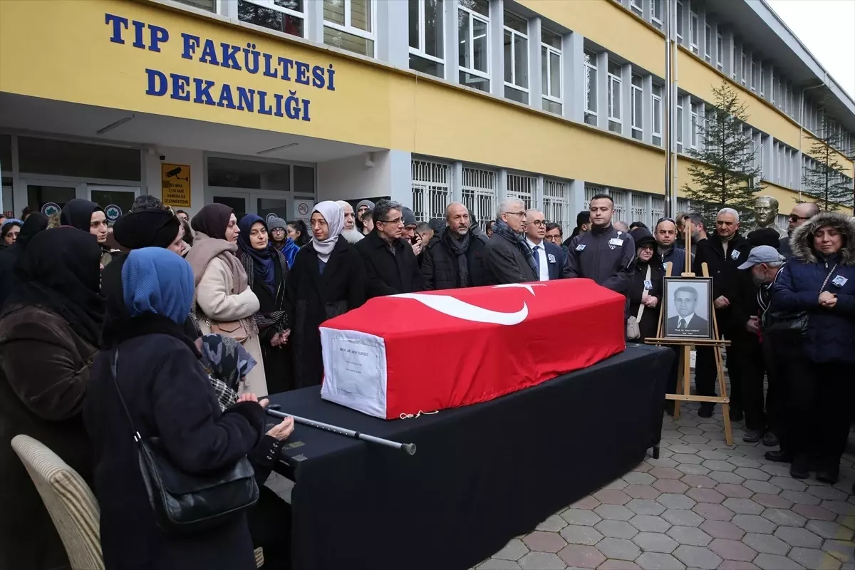 Prof. Dr. Akın Turgut’un Cenazesi Defnedildi